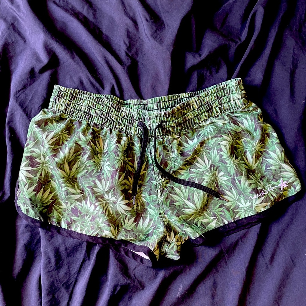 Pot leaf booty shorts